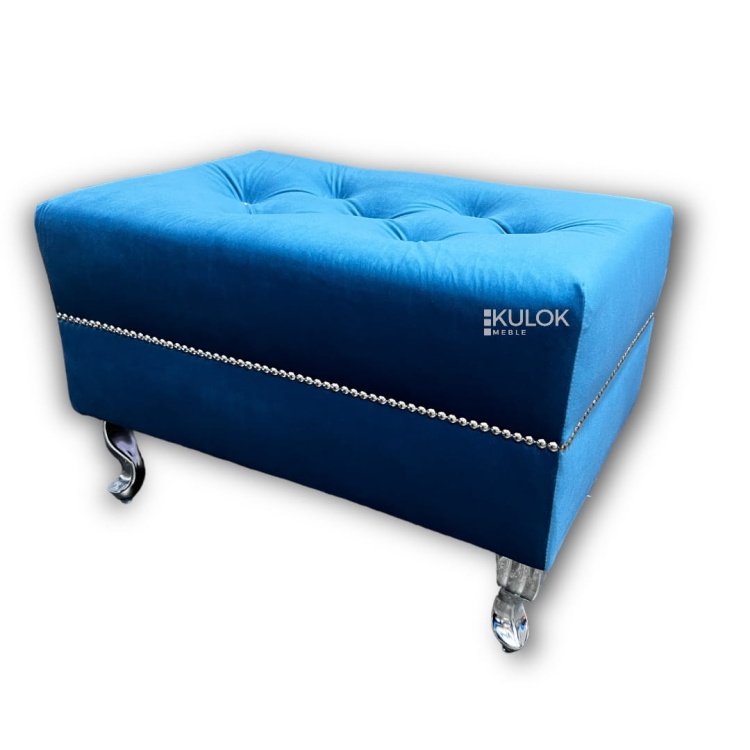 Chesterfield Puf z Srebrnymi Nóżkami