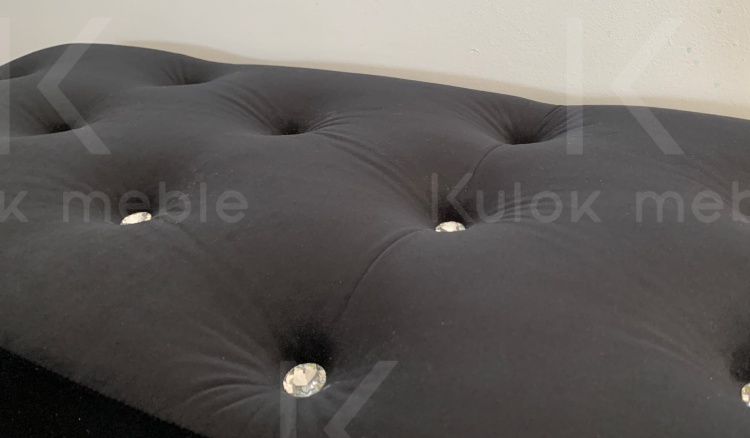 Srebrne dodatki w meblach