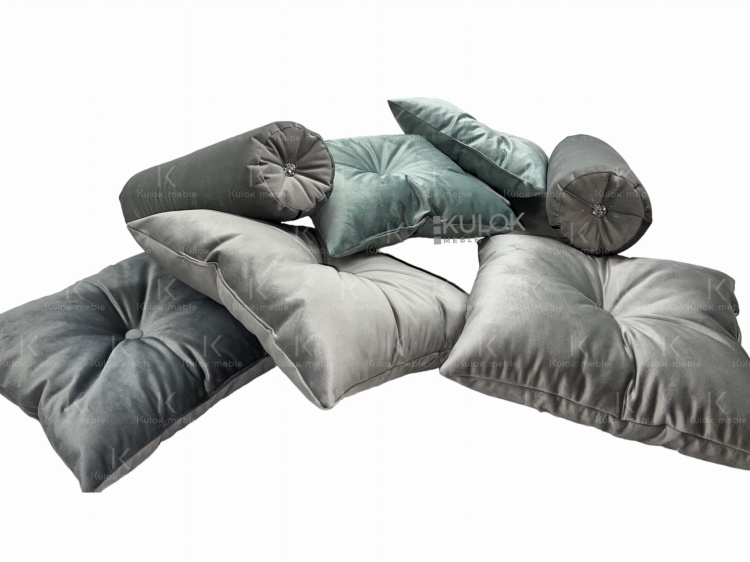 Zestaw poduszek glamour dekoracyjnych