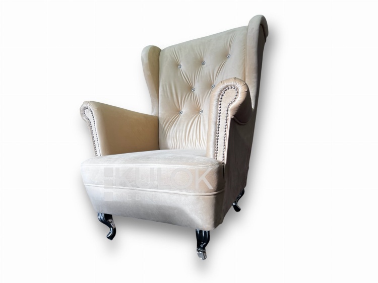 Fotel Uszak z Listwą Srebrną