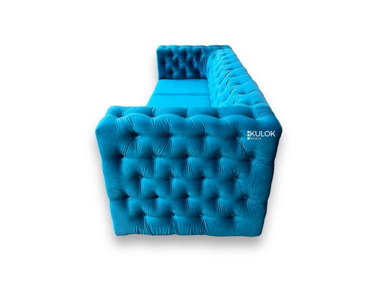 Wysokiej jakości materiały użyte do wykonania kanapy 3-osobowej "Manchester".