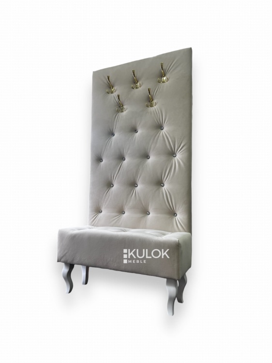 Panel tapicerowany Chesterfield jako dekoracja ściany.