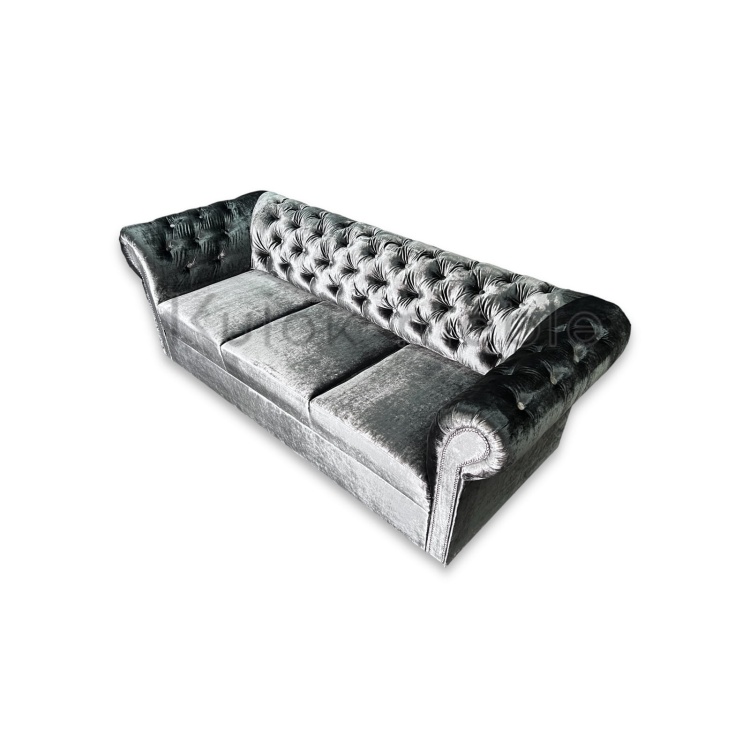 Pikowanie z Precyzją - Monaco Gloss Velvet Podkreśla Wyjątkowość