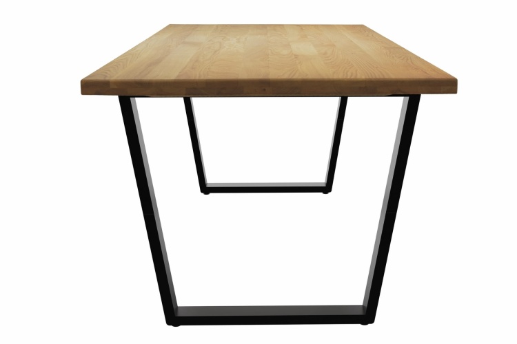 Prostokątny stół Lugano z metalowymi nogami