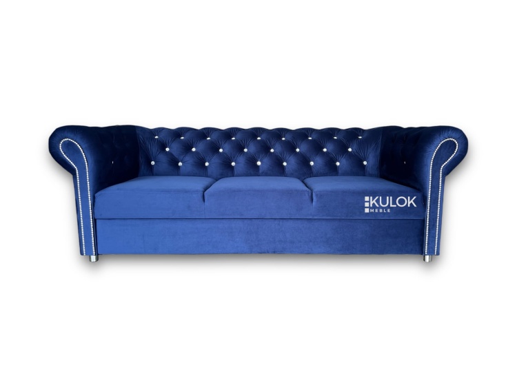 Luksusowa sofa z kryształkami i srebrnymi nogami