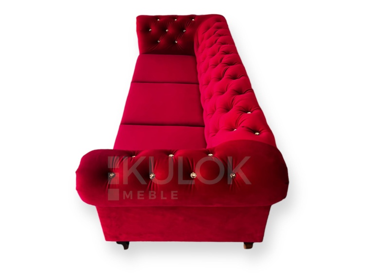 Złoto-Brązowe Kryształki Swarovski - Pikowana Sofa Chesterfield na Wysokich Nogach.