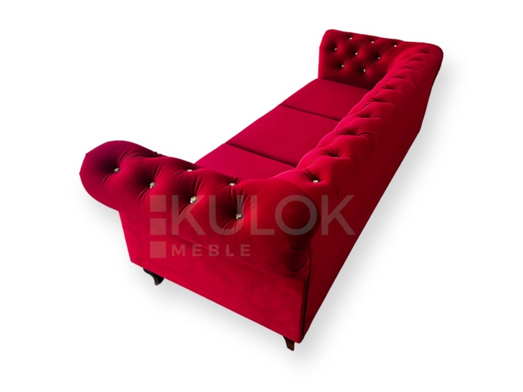 Trzyosobowa Sofa Chesterfield - Styl i Wygoda w Królewskiej Czerwieni.