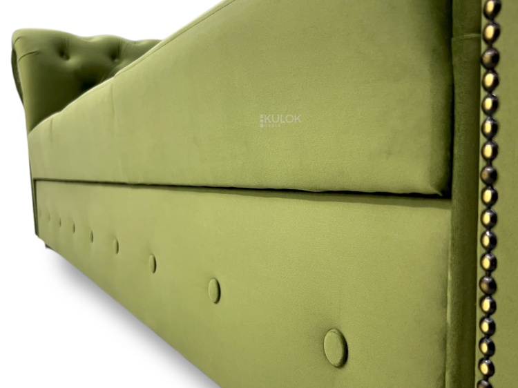 Luksusowa sofa do salonu w stylu glamour
