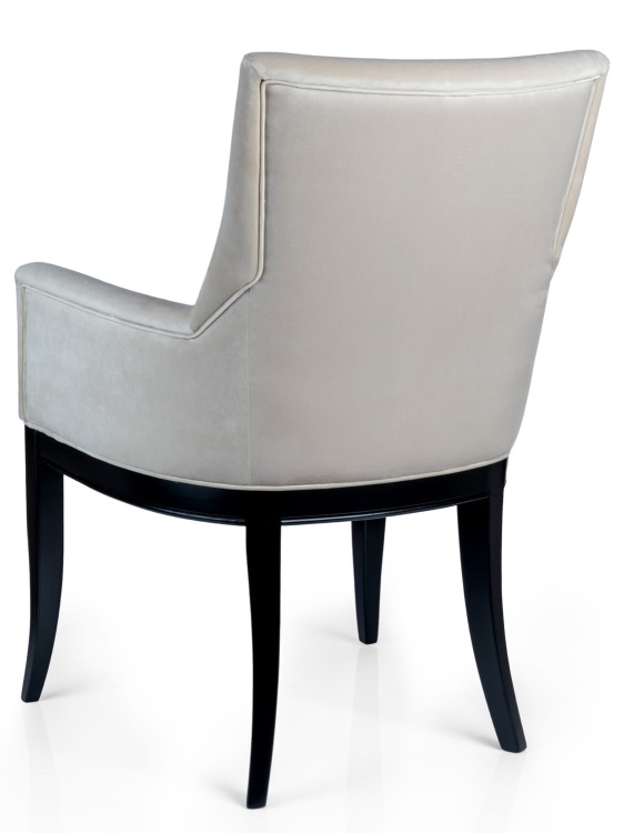 Tył krzesła Monte Pik w stylu glamour – tapicerka velvet w kolorze ecru, czarna podstawa z drewna bukowego, elegancki design do salonu i jadalni