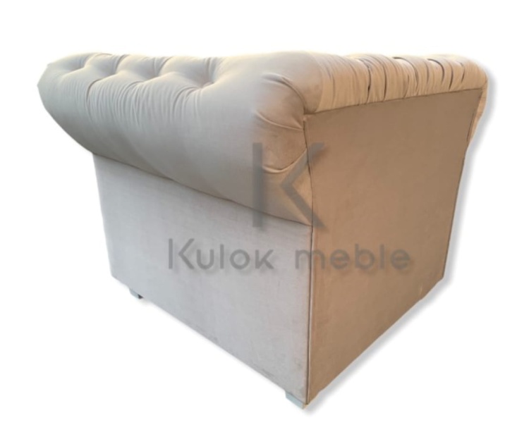 Chesterfield klasyczny fotel do salonu. Klasyczny pikowany jednoosobowy fotel welur. Tapicerowany tył.