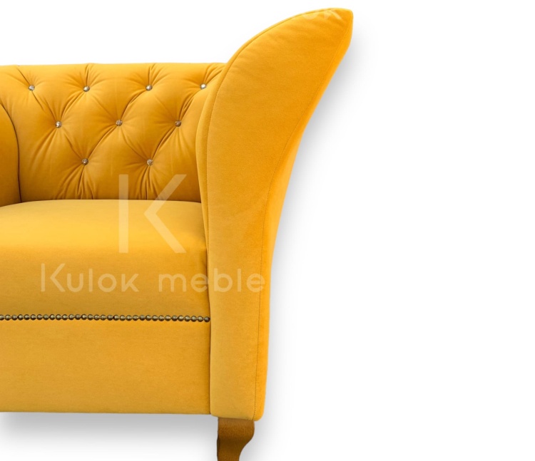 Chester Lux - Fotel Skandynawski z Kryształkami i Wyrazistymi Szpiczastymi Bokami