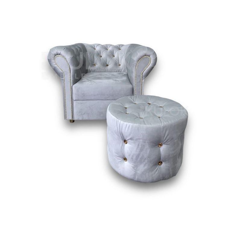 Kompletny Zestaw Salonowy - Fotel Chesterfield Szary Prestige 2770 z Kryształkami Złotymi wraz z Pufą Okrągłą Pikowaną