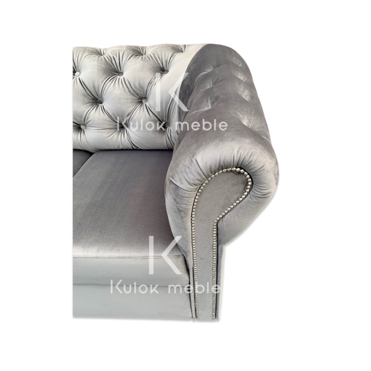 Stylowy Design - Guziki i Listwy w Narożniku Primavera Bis