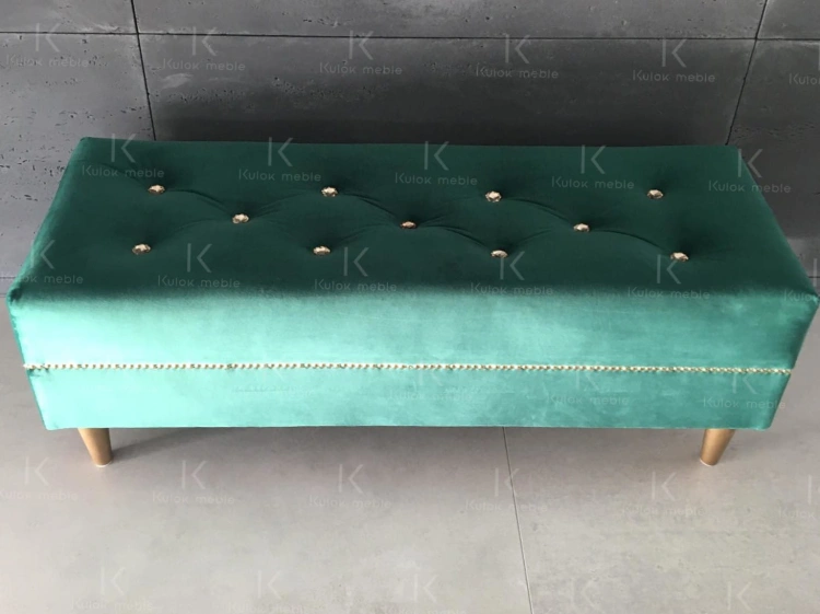 Elegancka Pufa na Wysokich Nogach