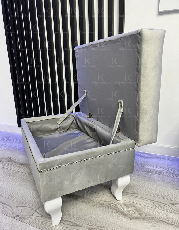 Podnóżek Chesterfield z Otwieranym Pojemnikiem Prestige 2770