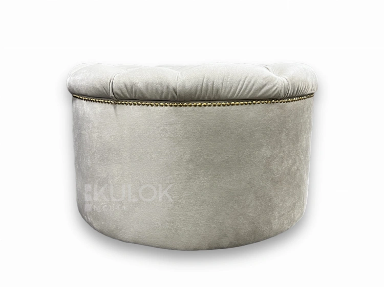 Jasny beż ecru French Velvet pufa okrągła pikowana glamour.