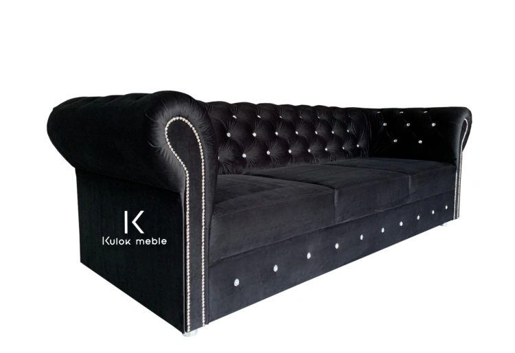 Czarne pikowania i kryształki Swarovski - wyjątkowa sofa Glamour Warsaw polska