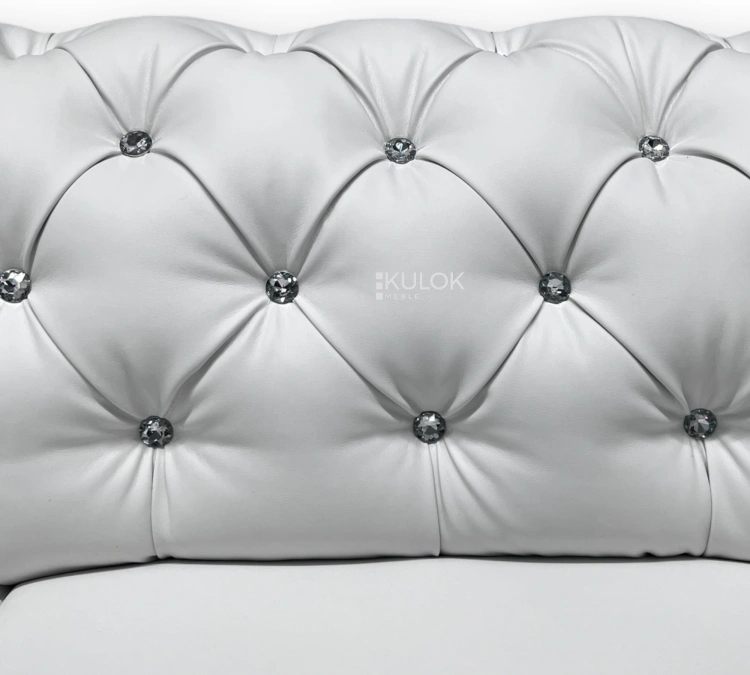 Eleganckie wykończenie Sofa glamour z kryształkami - Szczegóły ozdobnych detali