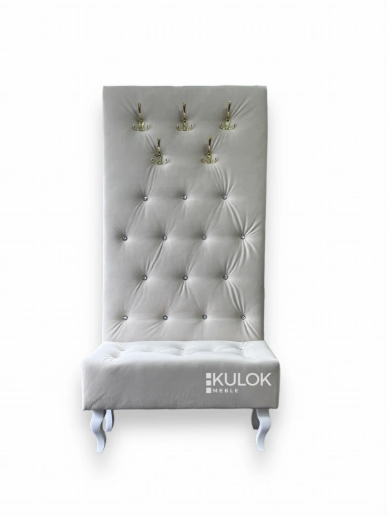 Garderoba Chesterfield Pikowana 130cm x 80cm ze Złotymi Wieszakami w całości.