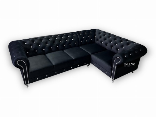 Elegancka czarna kanapa narożna Chesterfield z pikowanym oparciem i kryształkami