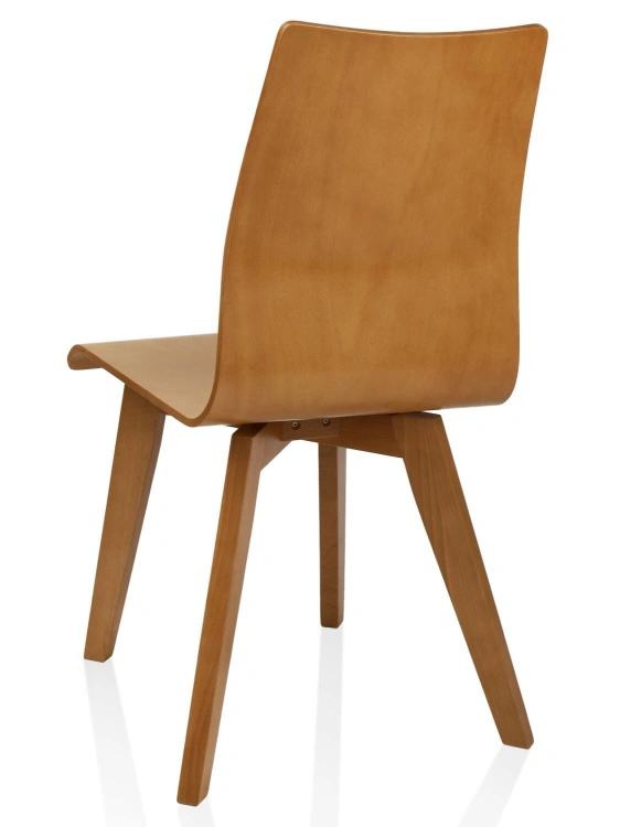 Minimalistyczne krzesło drewniane do salonu