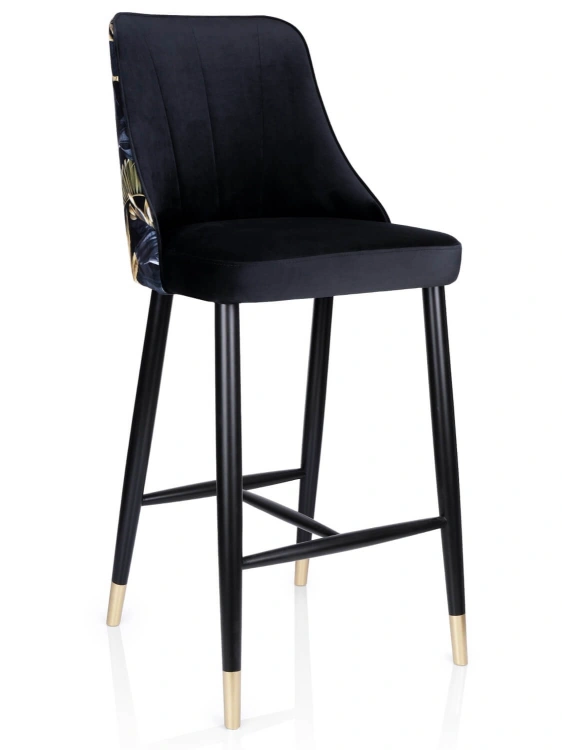 Tapicerowany hoker Madonna  z velvetową tkaniną Magic velvet 2219 - kulok meble