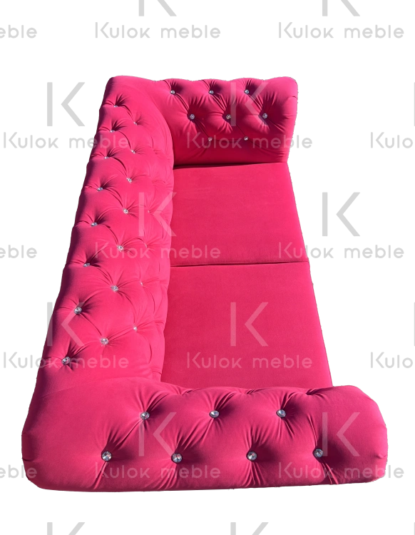 Ekskluzywna sofa dwuosobowa chesterfield Lux, różowy materiał Casablanca 2310, kryształy na oparciu, wysokie czarne nogi, 165 cm, włoskie listwy srebrne, pianka HR.