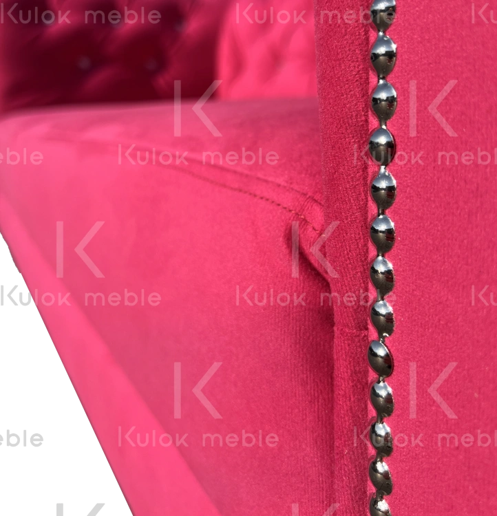 Dwuosobowa sofa chesterfield Lux - różowy Casablanca 2310, pikowanie kryształami, czarne nóżki, 165 cm ze srebrnymi dodatkami - listwy ozdobne włoskie okrągłe