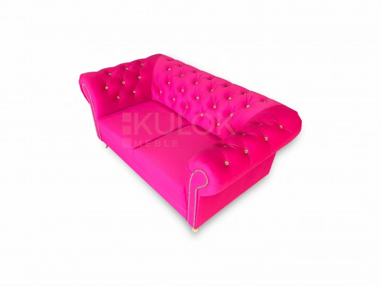 Wyjątkowa Sofa Chesterfield Dwuosobowa w Różowej Fuksji - Casablanca 2310, Pikowanie Głęboko Złotymi Kryształami, Złote Nogi Glamour Ludwik, 165 cm Szerokości.-MEBLE GLAMOUR