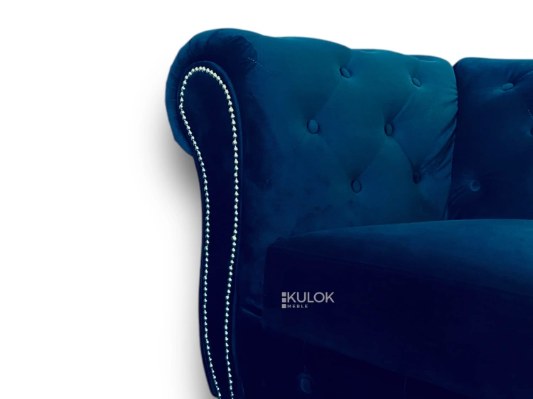 Stylowa sofa do salonu, gabinetu i biura, wykonana z wysokogatunkowych materiałów