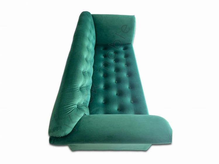 Skandynawska sofa pikowana chester do salonu w odcieniu butelkowej zieleni na wymiar z wyborem tkaniny. Ozdobna stylowa sofa.