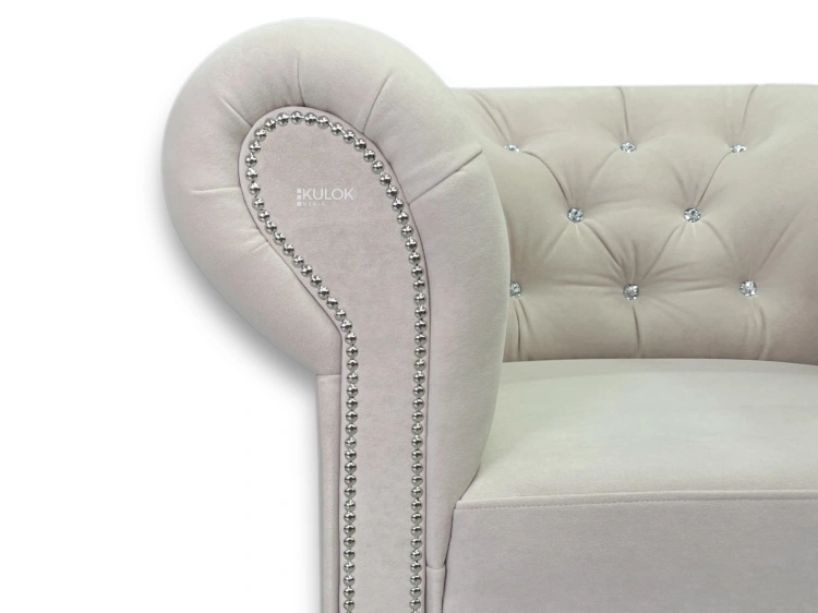 Nowoczesny fotel w stylu glamour – idealny do eleganckiego wnętrza