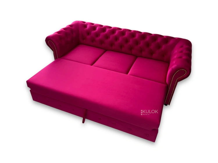Kanapa Chesterfield pikowana w stylu glamour