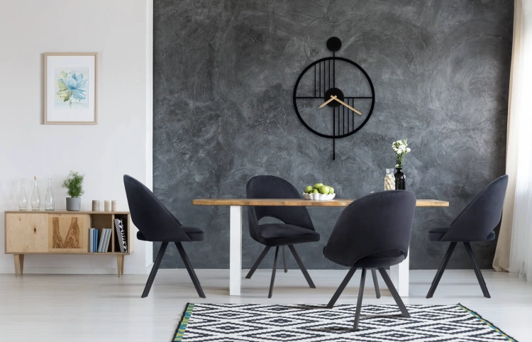 czarne krzesło Marco z nogami w stylu industrialnym w salonie