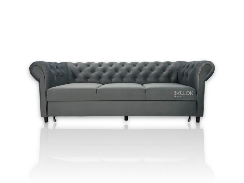 Sofa Chesterfield Monaco 225 cm na wysokich czarnych nogach