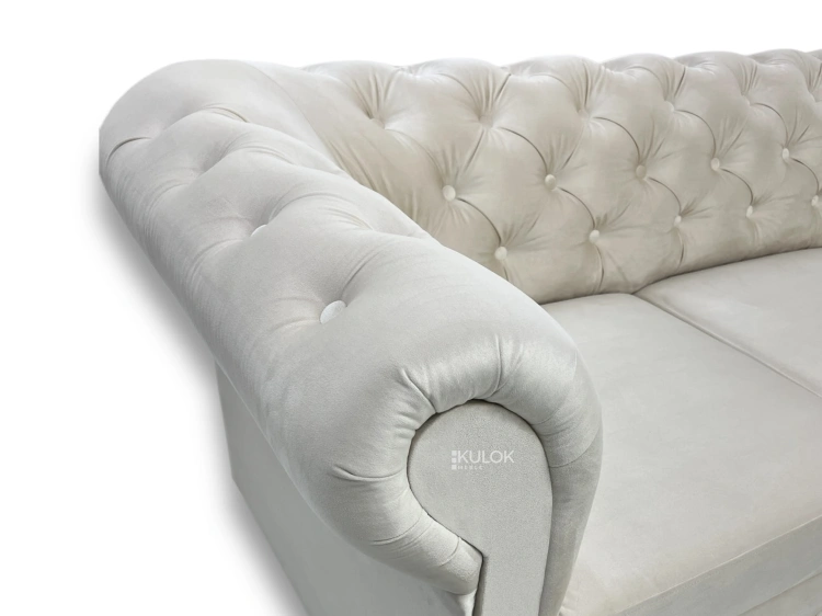 Stylowa sofa chesterfield polskiej produkcji