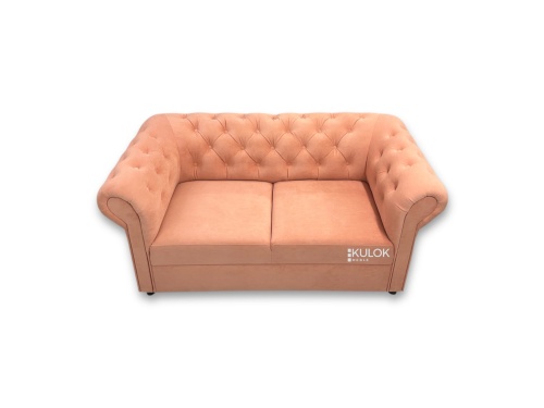 Elegancka sofa Chesterfield łososiowa w stylu klasycznym – 2 osobowa 165 cm