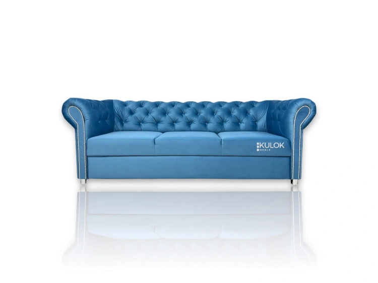 Sofa Chesterfield Monaco 225 cm Magic Velvet błękitna – widok z przodu