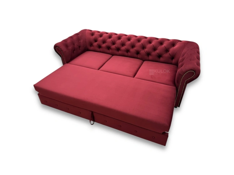 Bordowa sofa Chesterfield Monaco rozłożona - wygodna funkcja spania