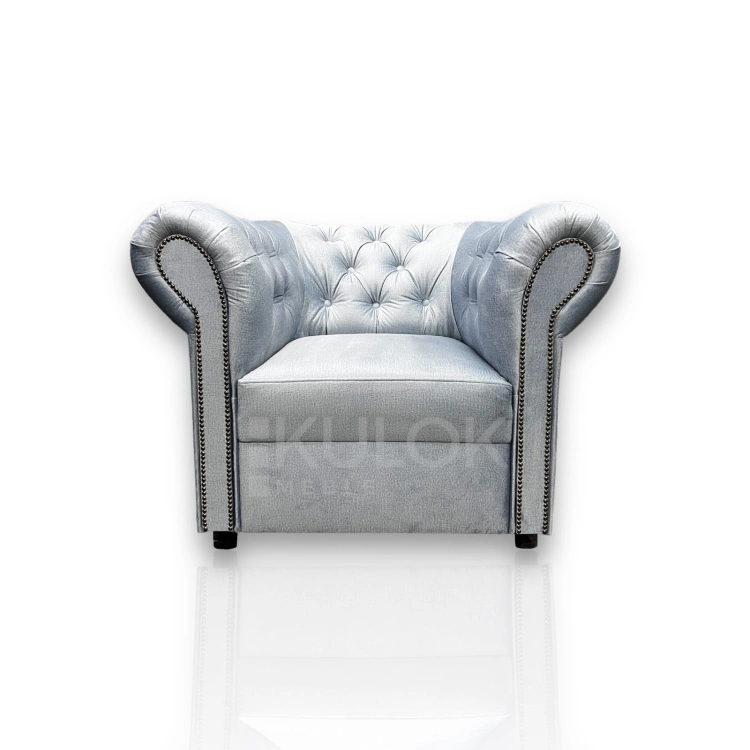 Mały Fotel Welur Chesterfield - Błękitny Velvet, Monolith 72, Listwy Włoskie, Guziki Ręcznie Robione