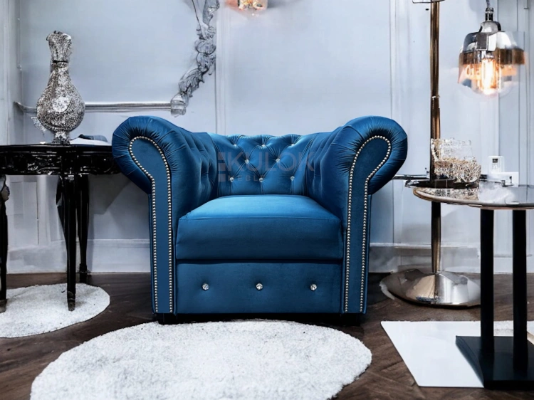 Glamour Fotel Chesterfield z Pikowanym Wygodnym Oparciem - Srebrne Kryształki Swarovski, Magic Velvet 2203, Listwy w Kolorze Srebra