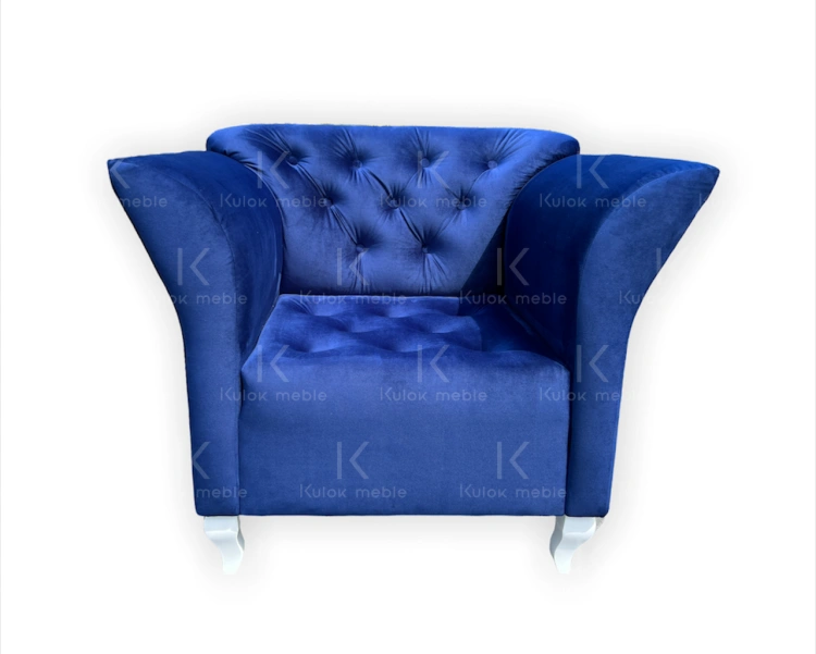 Granatowy Fotel Skandynawski Chester z Tkaniną Magic Velvet 2216 - Ręcznie Robione Guziki, Białe Nogi Ludwika, Nowoczesny Design dla Eleganckiego Salonu