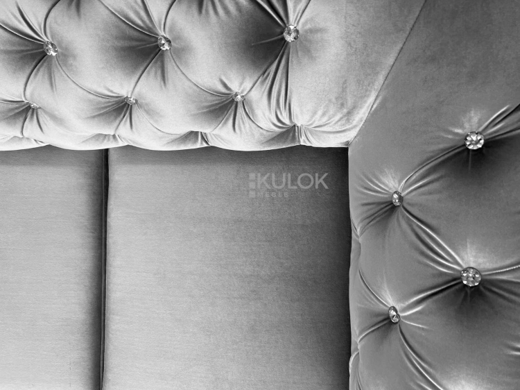 Pikowanie Opiarcia - Wyjątkowy Design Chesterfield Silver