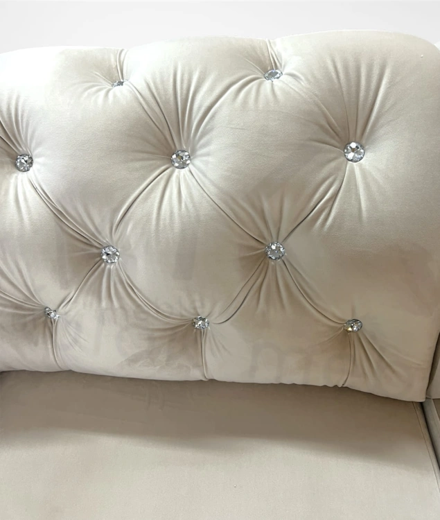 Wyjątkowe Kryształy Swarovski na Oparciu - Narożnik Chesterfield